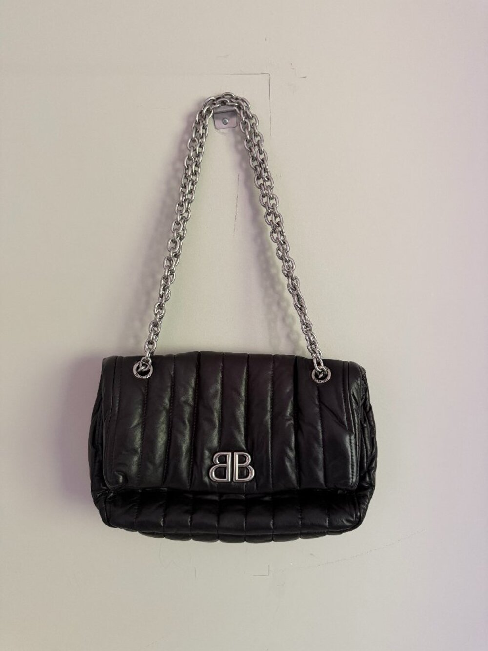 NWOT Balenciaga BB Chain Round Quilted Leather Shoulder Bag Black Silver